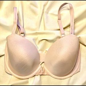 NWOT/Sexy Illusions by Victoria’s Secret Demi Bra